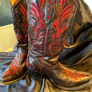 Corral Vintage Black Cherry Hummingbird Cowboy Boots, Size 8.